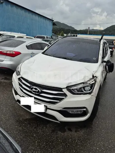 Photo 1 of 36: 2016 Hyundai Santa Fe — Korean insurance auction