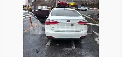 Photo 1 of 9: 2015 Kia Kz — Korean insurance auction