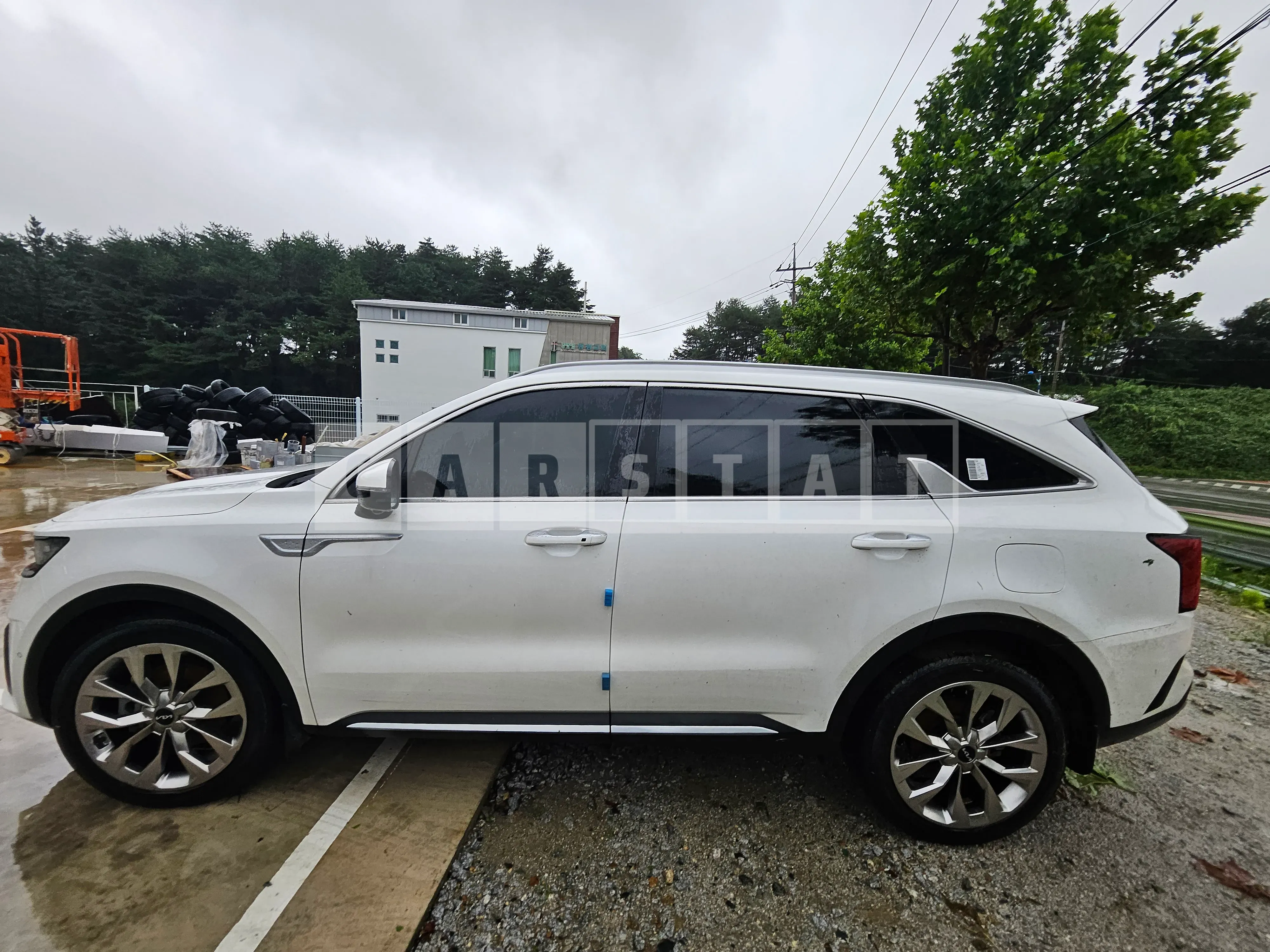 Photo 2 of 13: 2022 Kia Sorento, VIN KNARK81BGNA149511 — Korean insurance auction