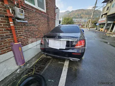 Photo 1 of 34: 2019 Mercedes-Benz E220 d 4Matic — Korean insurance auction
