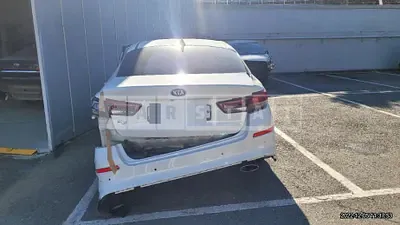 Photo 1 of 28: 2019 Kia K5 2.0 — Korean insurance auction