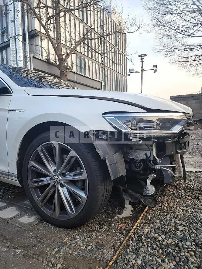 Photo 2 of 9: 2018 Volkswagen Passat GT 2.0 TDI 4MOTION, VIN WVWZZZ3CZJE253943 — Korean insurance auction