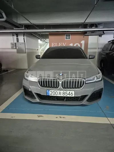 2022 BMW 530i