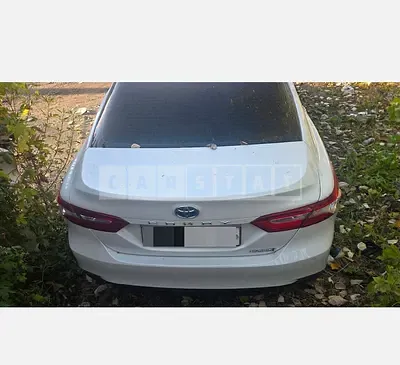 Photo 1 of 10: 2019 Toyota Camry Hybrid — Korean insurance auction