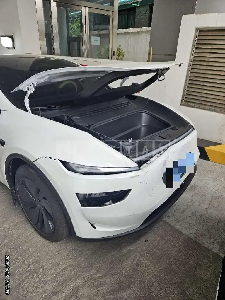 Photo 2 of 56: 2025 Tesla Model Y RWD — Korean insurance auction