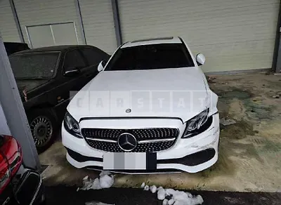 Photo 1 of 12: 2016 Mercedes-Benz E220 d — Korean insurance auction