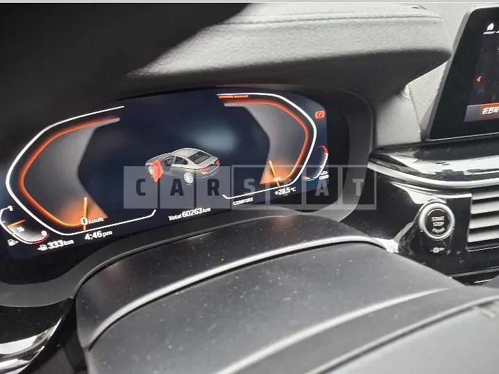Photo 2 of 14: 2020 BMW 520i Luxury — Korean insurance auction