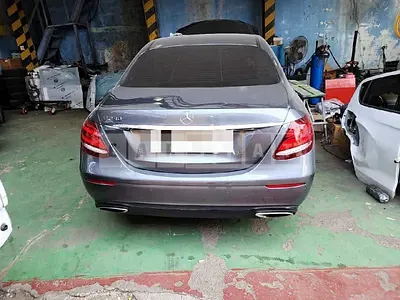 Photo 1 of 44: 2020 Mercedes-Benz E 250, VIN W1KZF4FB5LA765618 — Korean insurance auction
