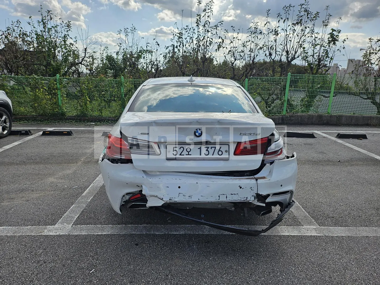Photo 2 of 9: 2017 BMW 520d xDrive — Korean insurance auction