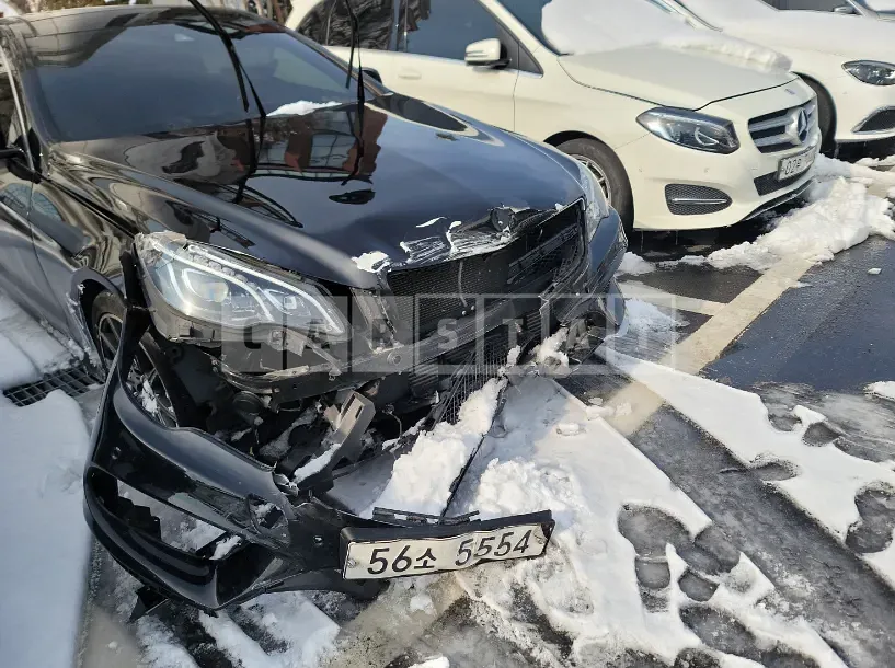 Photo 2 of 12: 2016 Mercedes-Benz E200 Coupe, VIN WDDKJ3EB6GF337318 — Korean insurance auction