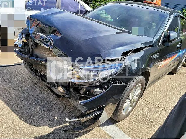 Photo 2 of 12: 2015 Kia K5 — Korean insurance auction