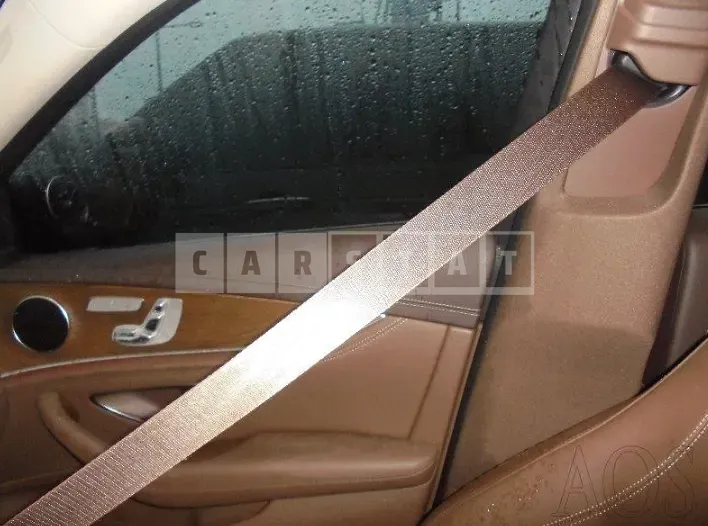 Photo 2 of 13: 2019 Mercedes-Benz E220d 4Matic, VIN WDDZF0FB0KA685649 — Korean insurance auction
