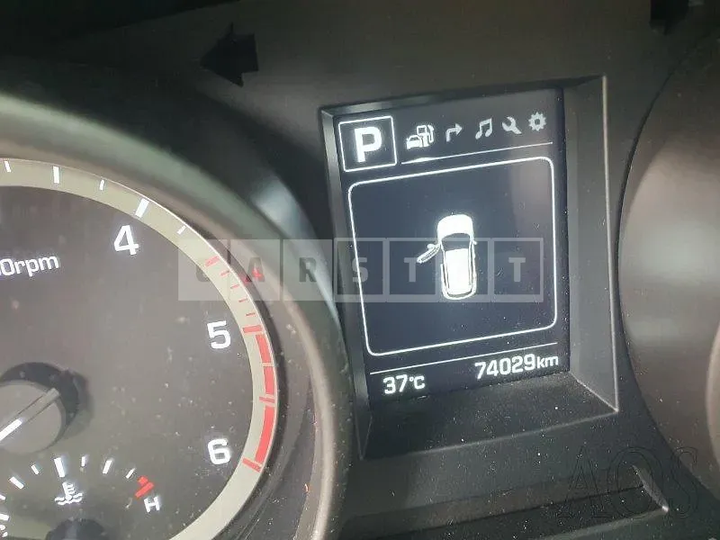 Photo 2 of 17: 2017 Hyundai Santa Fe DM 2.0, VIN KMHSW81UBJU802940 — Korean insurance auction