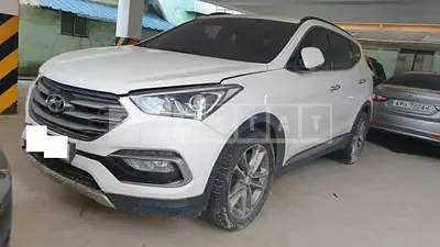 Photo 1 of 10: 2017 Hyundai Santa Fe, VIN KMHSW81XDHU731280 — Korean insurance auction