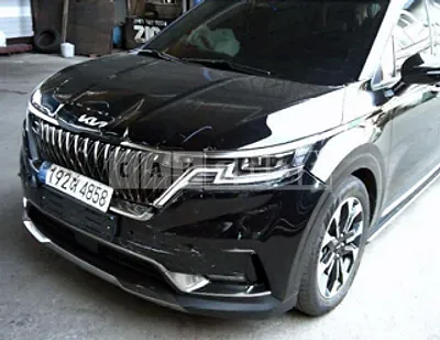 Photo 1 of 25: 2023 Kia Carnival — Korean insurance auction