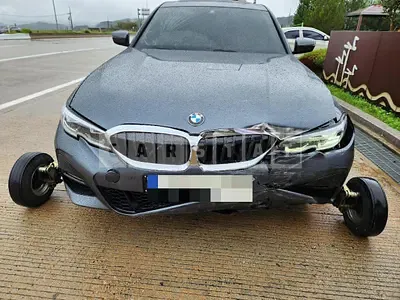 Photo 1 of 17: 2021 BMW 320i, VIN WBA5X5103NFL73273 — Korean insurance auction
