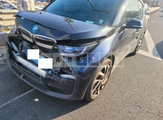 Photo 2 of 30: 2019 BMW i3, VIN WBY8P2107K7D81298 — Korean insurance auction