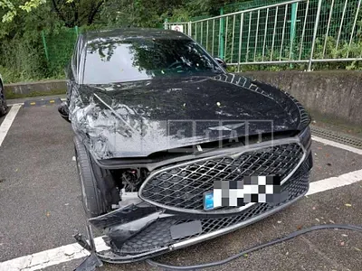 Photo 1 of 11: 2022 Genesis G90 AWD — Korean insurance auction