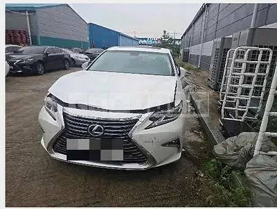 Photo 1 of 3: 2018 Lexus ES300h — Korean insurance auction
