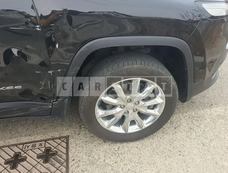Photo 2 of 5: 2017 Jeep Zip Cherokee 2.2 — Korean insurance auction
