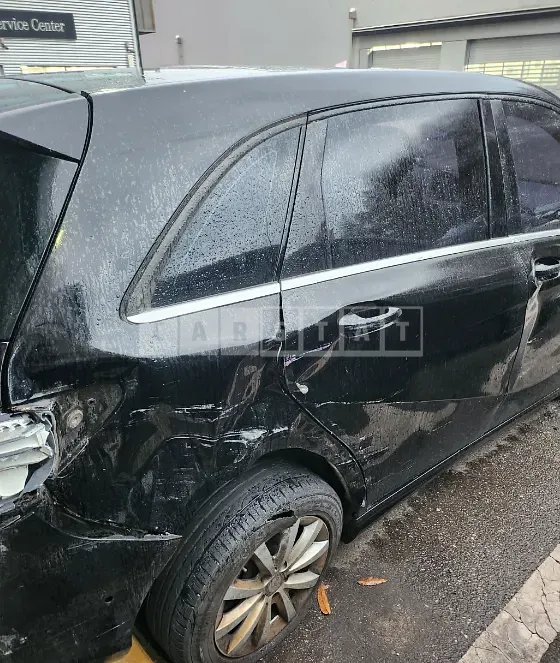 Photo 2 of 12: 2017 Mercedes-Benz B200 d — Korean insurance auction