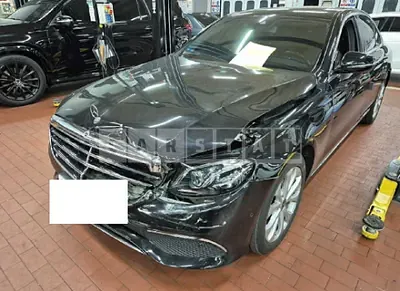 Photo 1 of 41: 2019 Mercedes-Benz E220 d 4Matic — Korean insurance auction