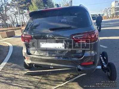 Photo 1 of 6: 2019 Kia Sorento, VIN KNAPK81ADKA490773 — Korean insurance auction
