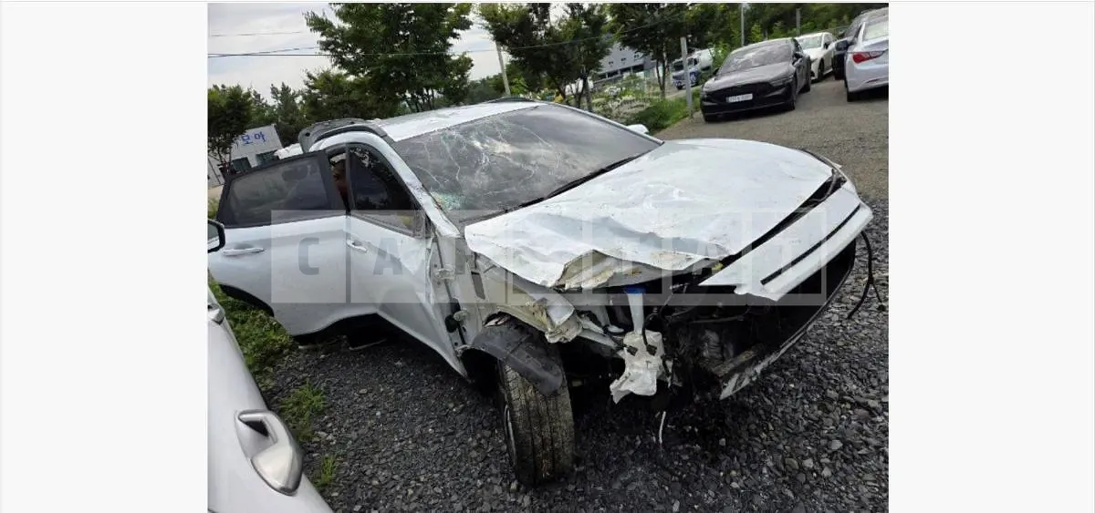 Photo 2 of 10: 2019 Hyundai Kona 1.6 — Korean insurance auction