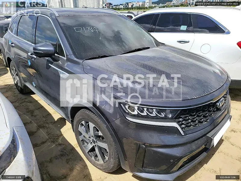 Photo 2 of 6: 2020 Kia Sorento, VIN KNARH81BGMA062170 — Korean insurance auction