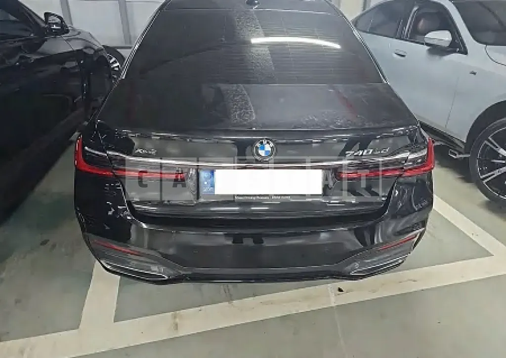 Photo 2 of 23: 2021 BMW 730Ld xDrive — Korean insurance auction