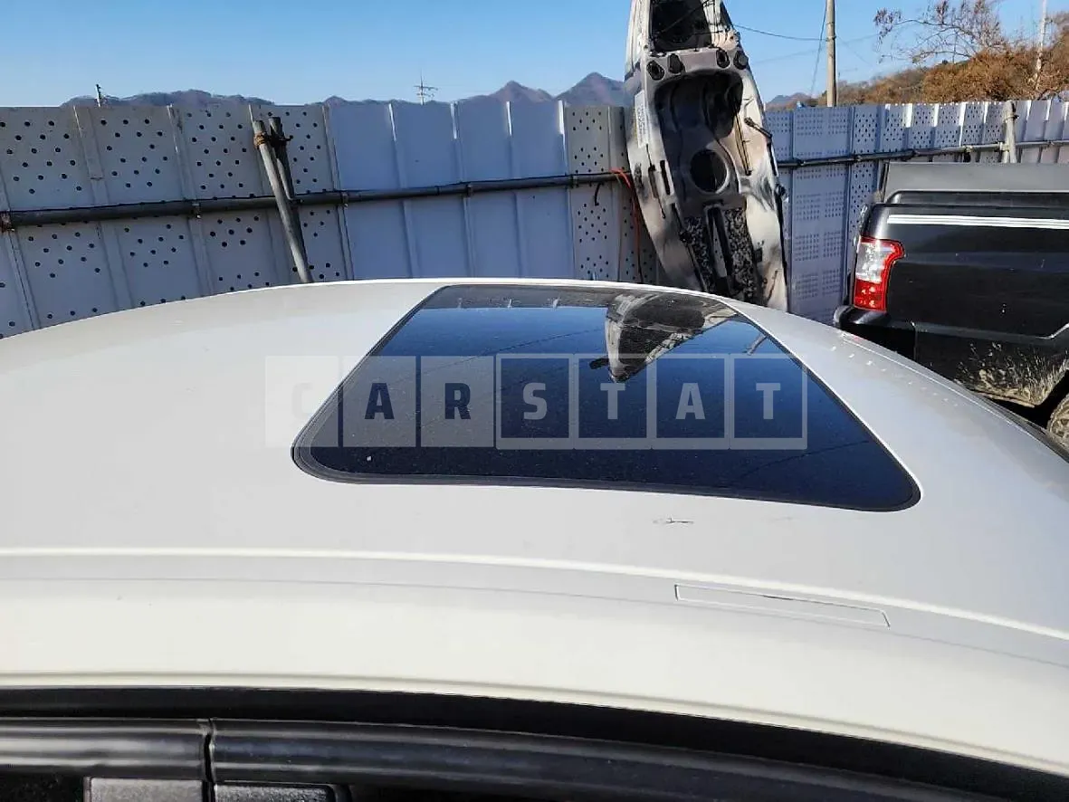 Photo 2 of 27: 2016 BMW 320d, VIN WBA8C5100HK643449 — Korean insurance auction
