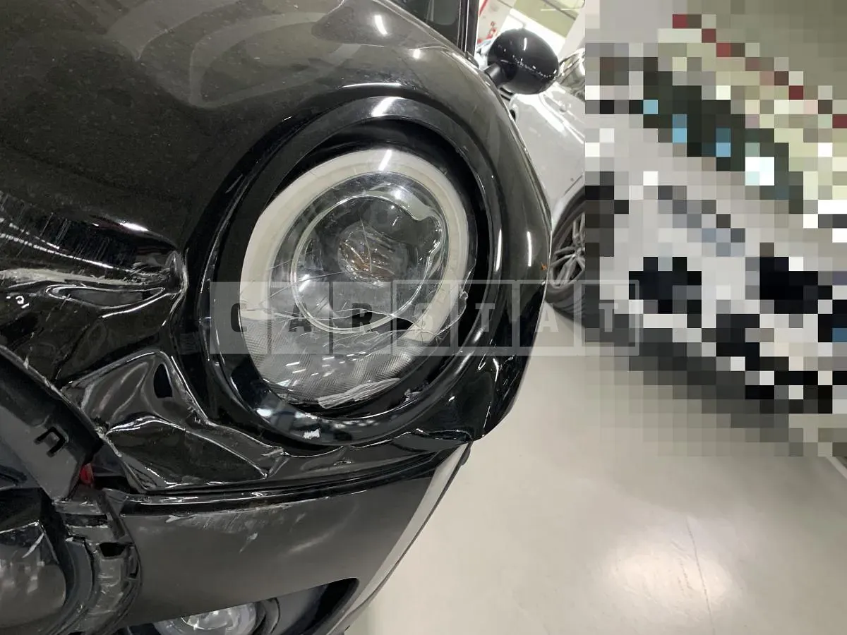 Photo 2 of 6: 2018 MINI Cooper D Clubman — Korean insurance auction