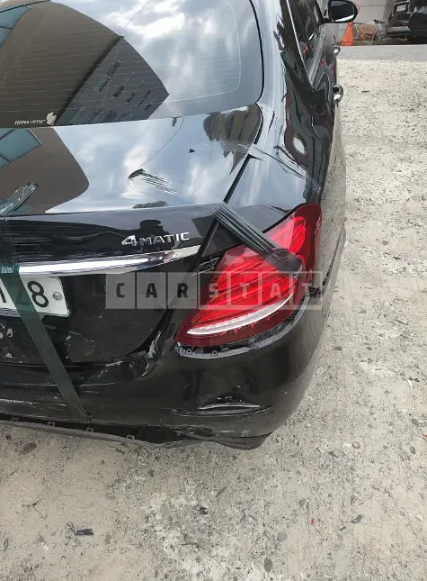Photo 2 of 7: 2018 Mercedes-Benz E300 4Matic — Korean insurance auction