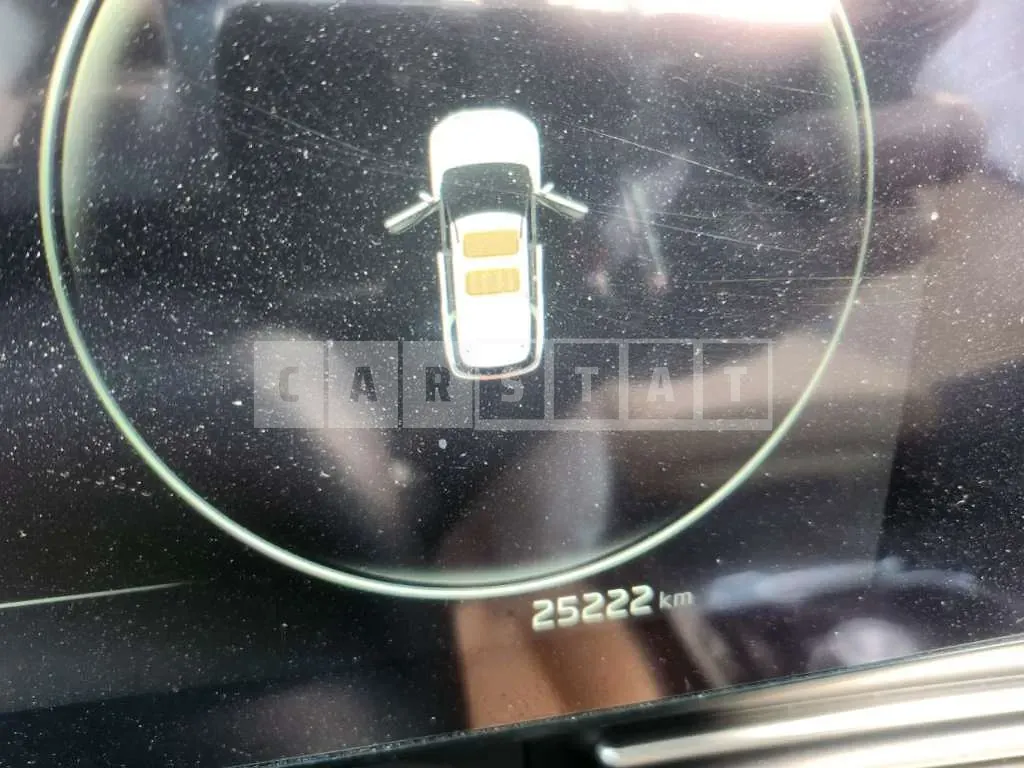 Photo 2 of 9: 2021 Kia Carnival, VIN KNANE81BBMS069009 — Korean insurance auction