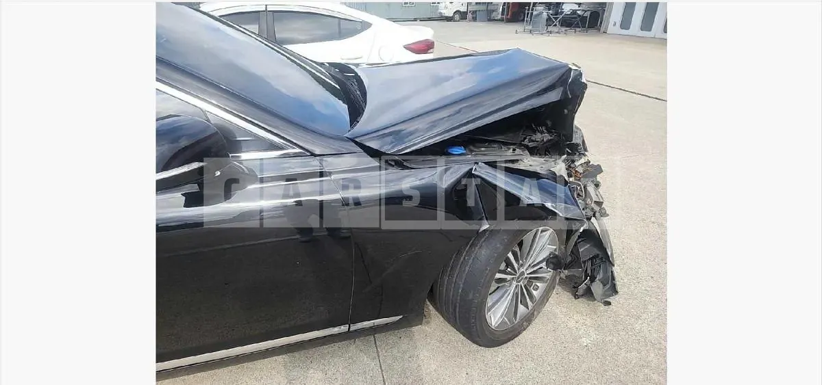 Photo 2 of 25: 2017 Genesis EQ900 3.3T — Korean insurance auction