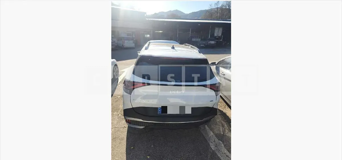 Photo 2 of 97: 2023 Kia Sportage Hybrid — Korean insurance auction