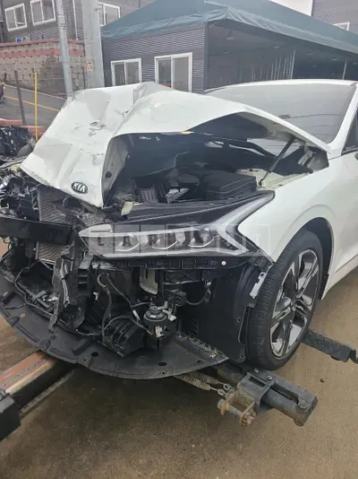 Photo 1 of 9: 2020 Kia K5 2.0 — Korean insurance auction