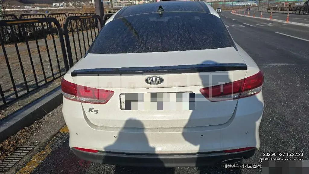 Photo 2 of 7: 2017 Kia K5 LPG — Korean insurance auction