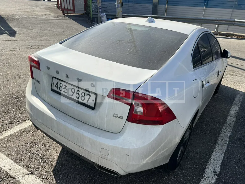 Photo 2 of 7: 2015 Volvo S60 D4 — Korean insurance auction
