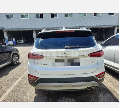 Photo 1 of 31: 2019 Hyundai Santa Fe — Korean insurance auction