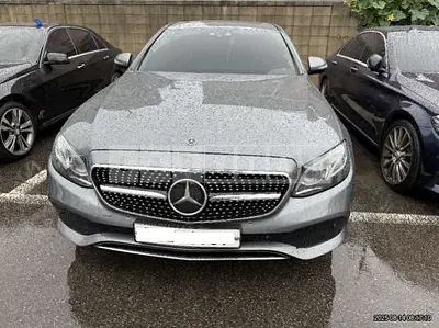 Photo 1 of 5: 2017 Mercedes-Benz E 300 — Korean insurance auction