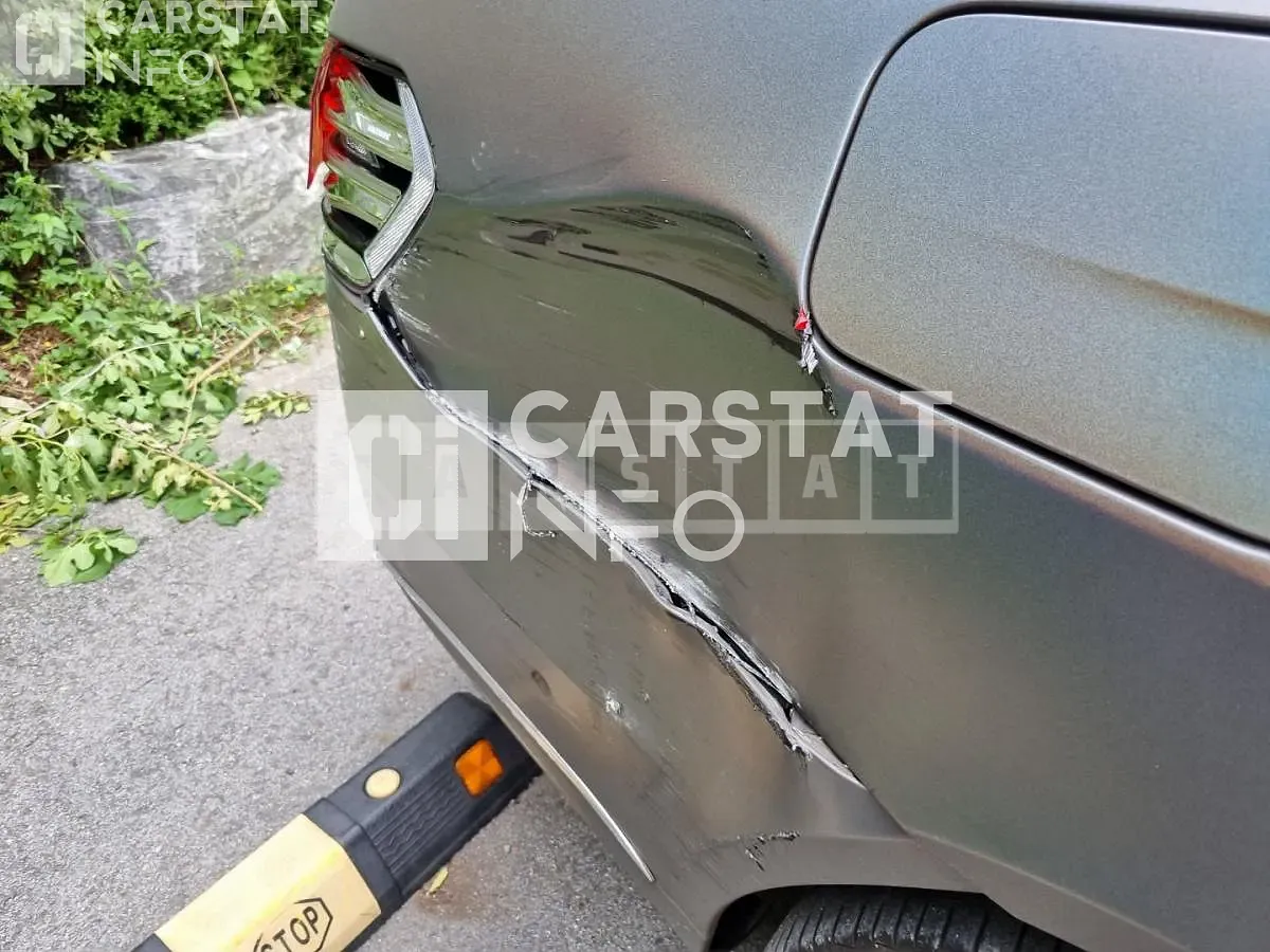 Photo 2 of 6: 2015 Mercedes-Benz E250 BlueTec 4Matic — Korean insurance auction