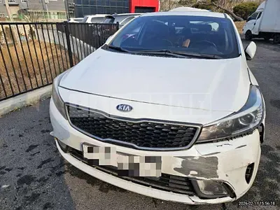 Photo 1 of 9: 2017 Kia Kz — Korean insurance auction