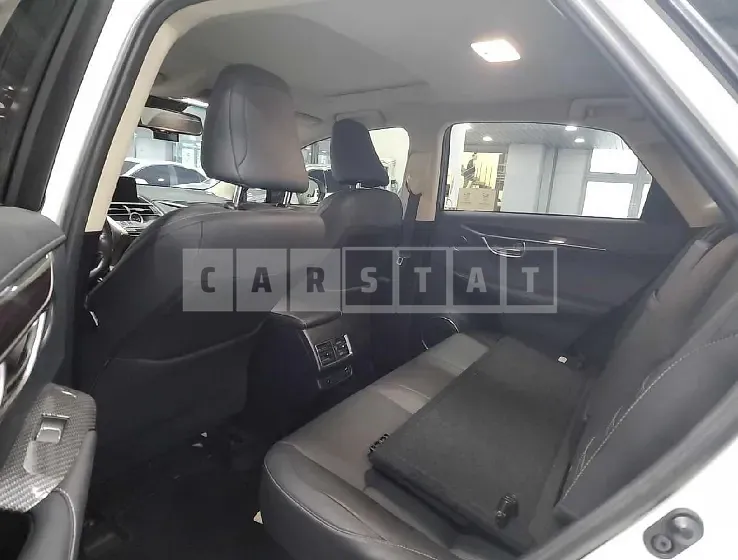 Photo 2 of 9: 2019 Lexus NX300h, VIN JTJBJRBZXK2121905 — Korean insurance auction
