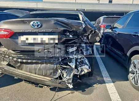 Photo 2 of 16: 2021 Toyota Camry Hybrid, VIN JTNBA1HK1M3002762 — Korean insurance auction
