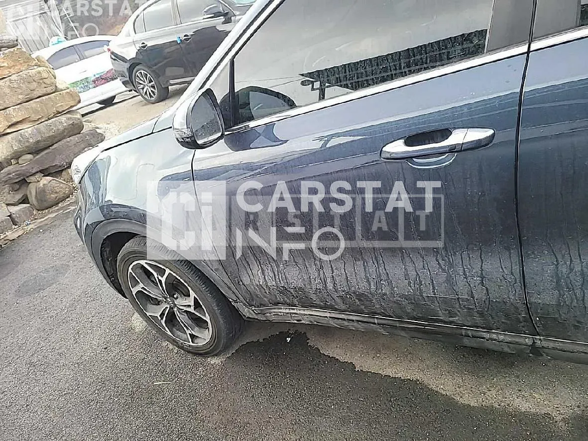 Photo 2 of 14: 2018 Kia Sportage, VIN KNAPR813DKK593076 — Korean insurance auction