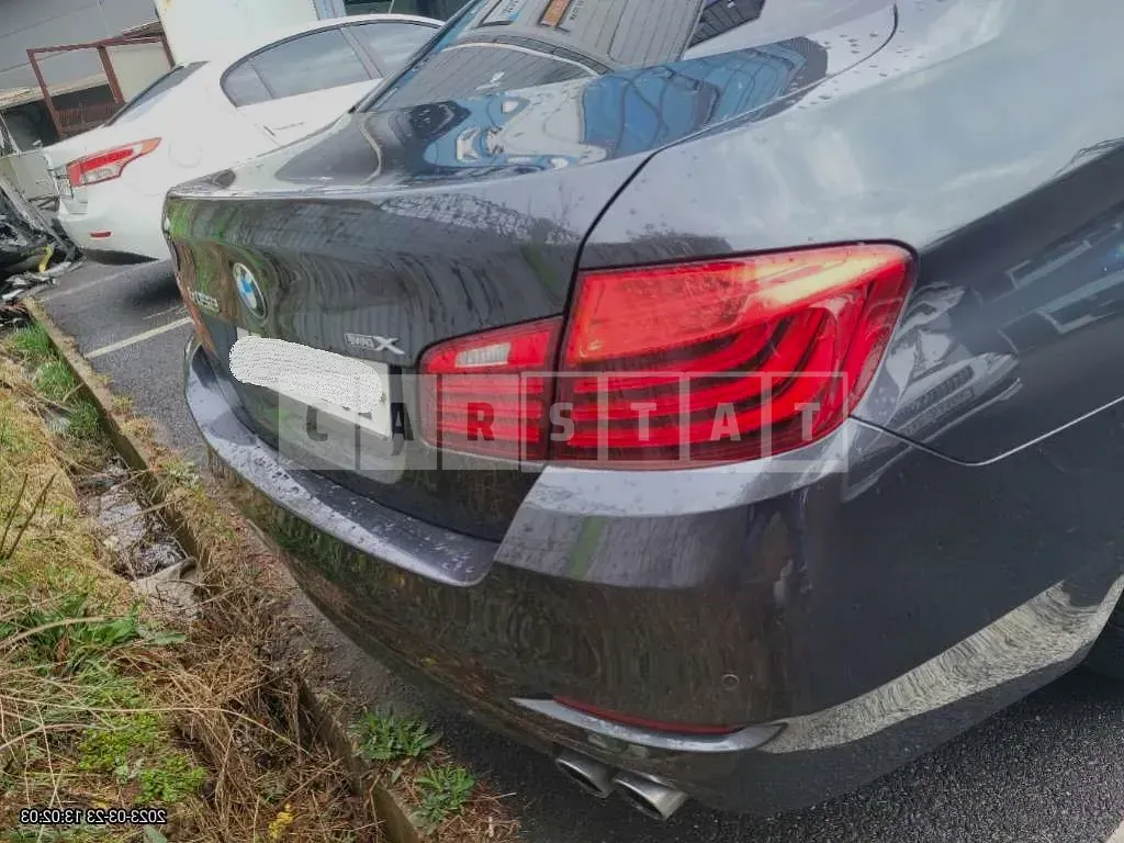 Photo 2 of 9: 2015 BMW 520d xDrive, VIN WBA5E710XFG155103 — Korean insurance auction