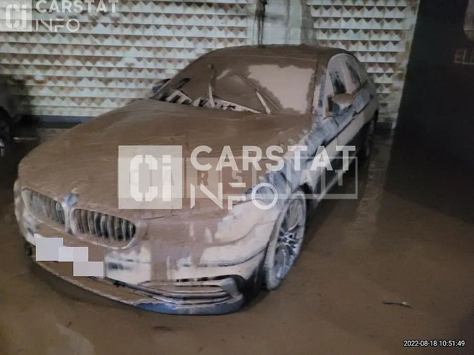 Photo 2 of 3: 2020 BMW 520i Luxury, VIN WBAJK9104LCD91934 — Korean insurance auction
