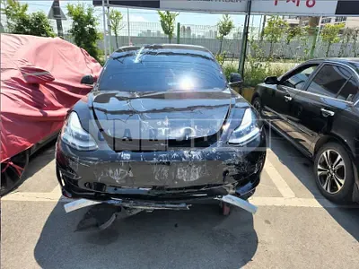 Photo 1 of 10: 2020 Tesla Model 3 Long Range, VIN 5YJ3E1EB6LF733481 — Korean insurance auction