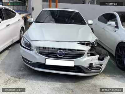 Photo 1 of 18: 2017 Volvo S60D3, VIN YV1FS79B0H2435543 — Korean insurance auction
